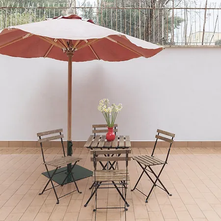 Micheli 4pax With Terrace شقة