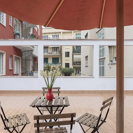 Micheli 4pax With Terrace شقة روما